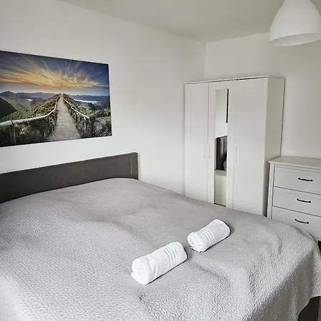 3 Mit Garten Apartmán Wuppertal