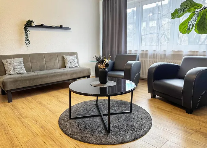 3 Mit Garten Appartement *